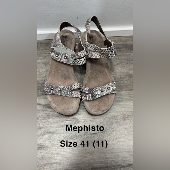 Ladies Mephisto Sandals - Picture 1 of 4